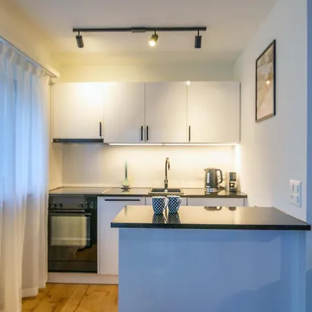 Wunderstay Alpine 203 Chic With Balcony, Mountain And View Appartement *